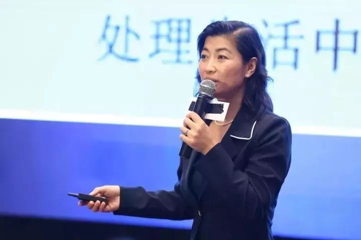 謝剛演員,日常星光與溫情的展現