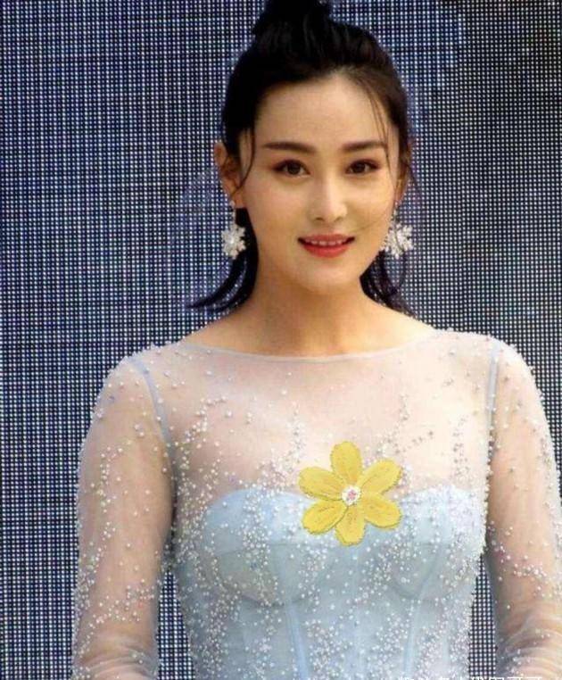 張馨予重塑審美觀念，科技時代的女性力量與生活新體驗