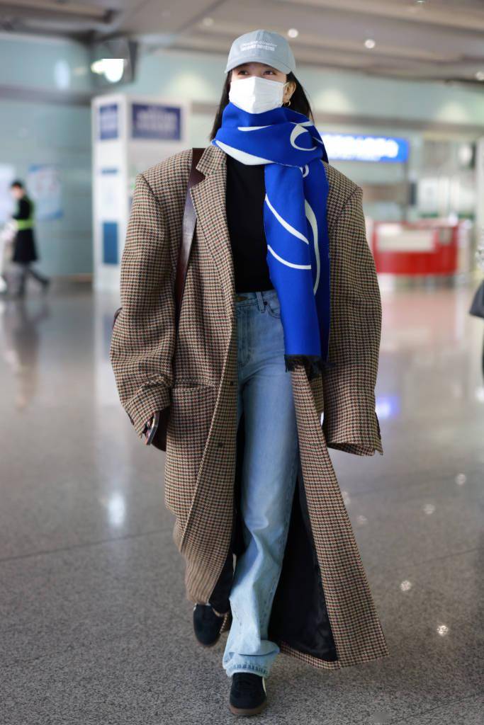 女明星機場照,星光下的溫馨瞬間