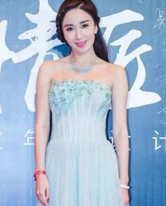 探索明星背后的力量,左右明星的世界揭秘